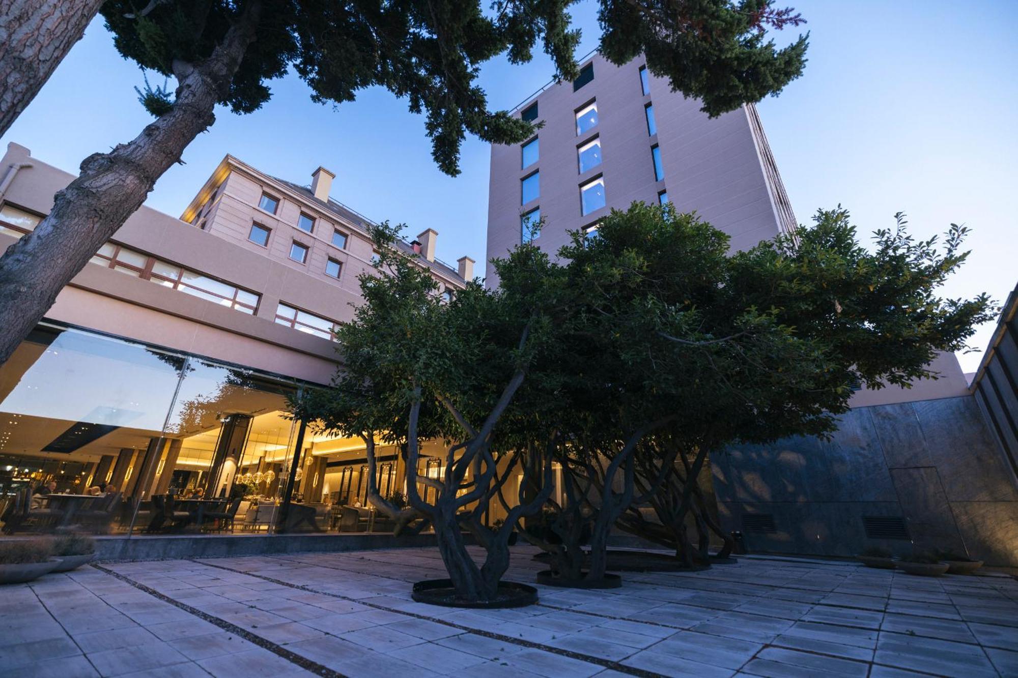Hotel Cabo De Hornos