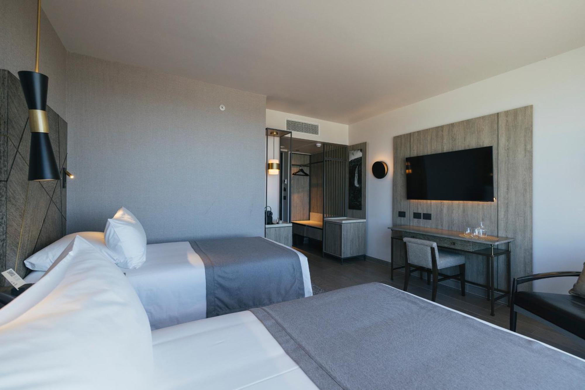 Hotel Cabo De Hornos